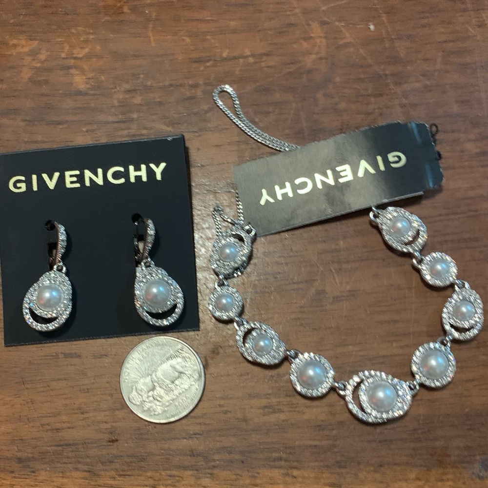 Givenchy Jewelry Set - Picture 6 of 14